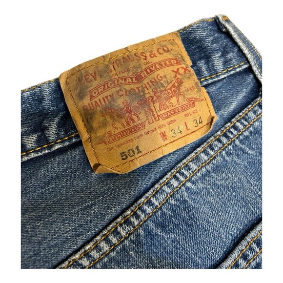 Vintage Levi’s 501 Original Fit Jeans Button Fly W34 L34 (Actual 34x33) - Picture 2 of 8